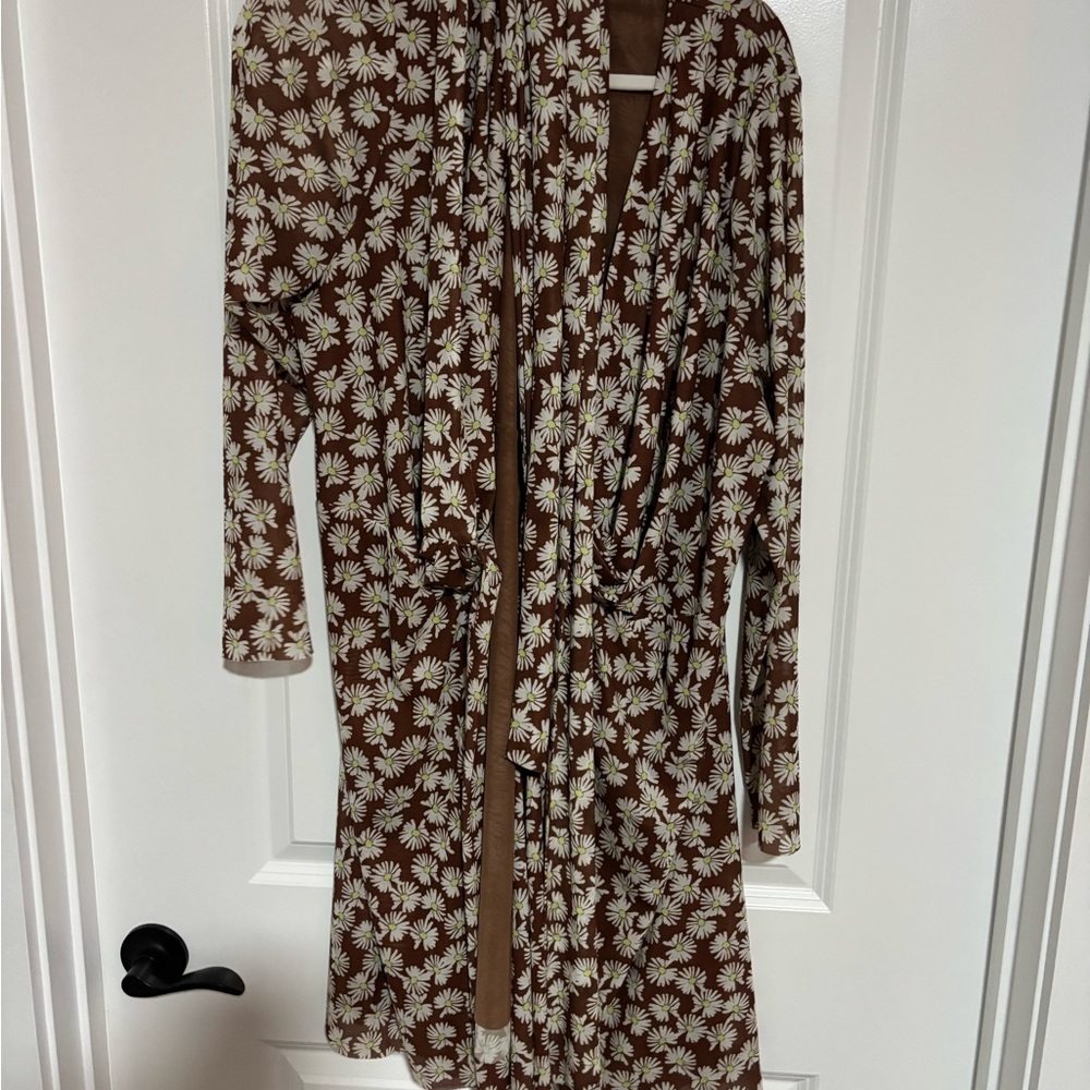 Brown Floral Daisy Print Wrap Dress - Picture 4 of 6